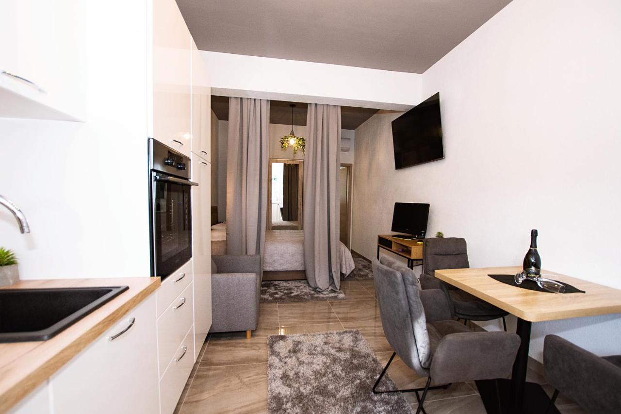 TikTok Apartment Zadar Bagian luar foto